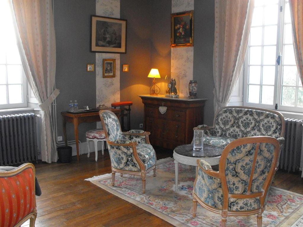 Chateau De Montbrault Fleurigne Ngoại thất bức ảnh